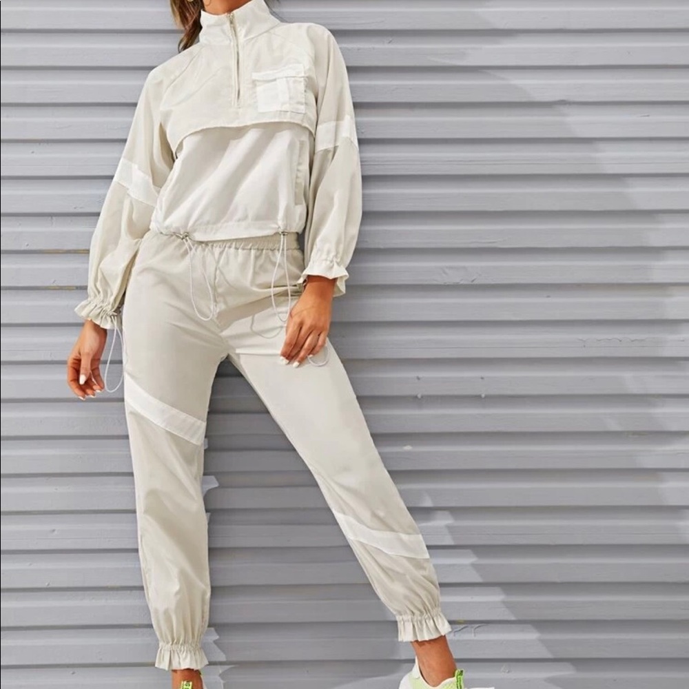 Two piece windbreaker set